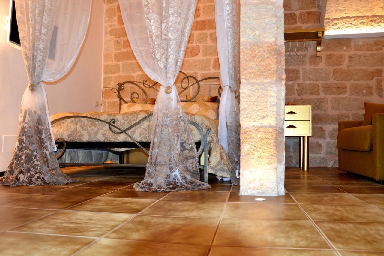 Отель Gold White Exclusive House Полиньяно-а-Маре Экстерьер фото